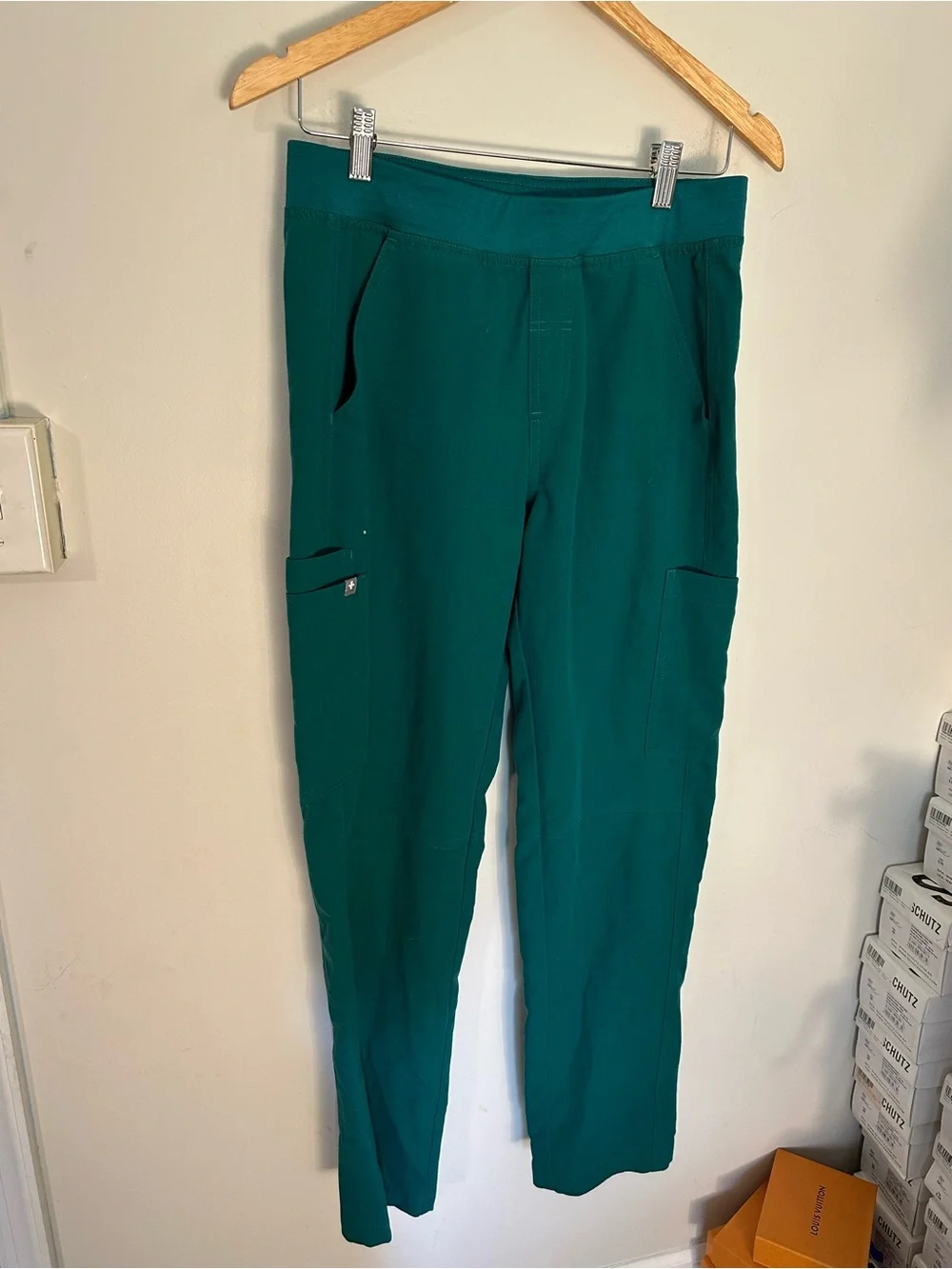 Figs Men’s Axim scrub pants Caribbean blue small